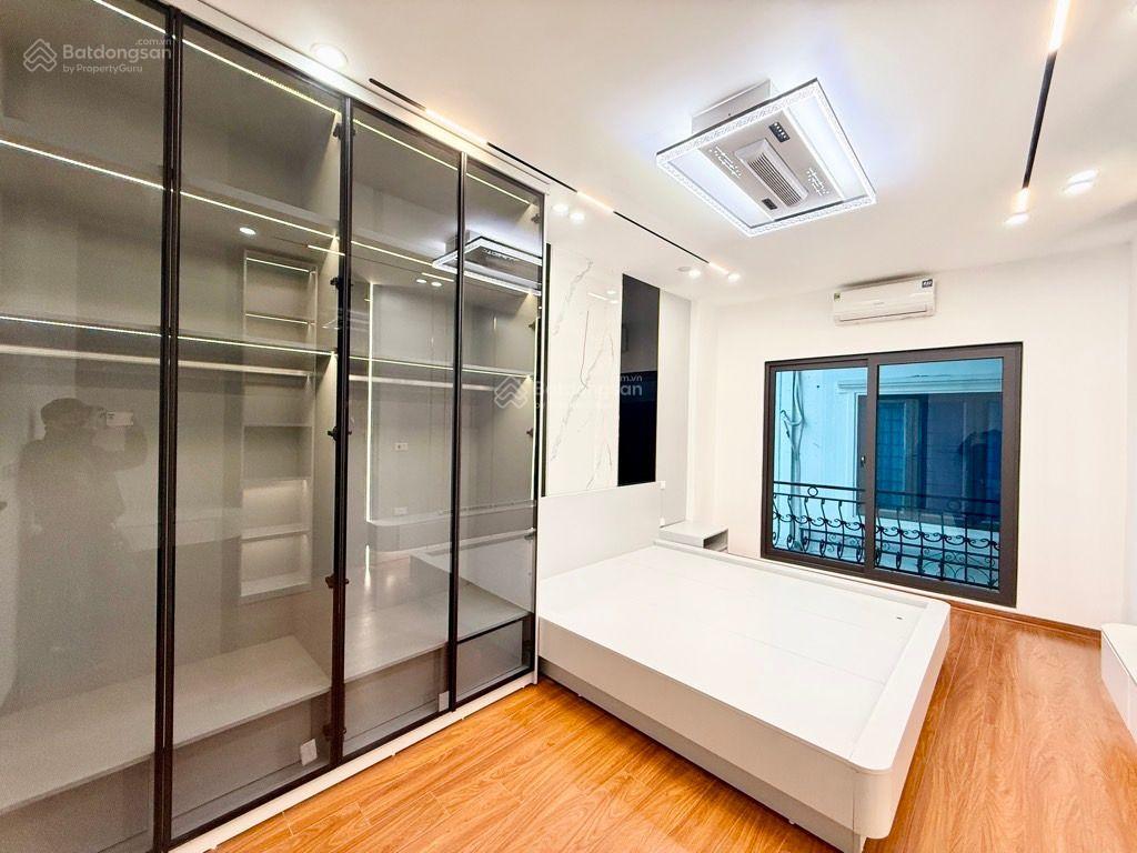 Chỉ 5,x tỷ mua nhà mới 33m 5 tầng, ful nội thất mấy phút tới aeon long biên