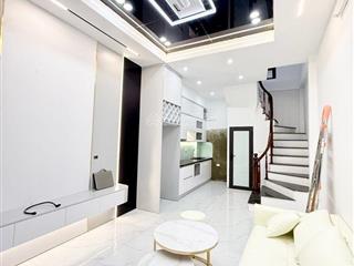 Chỉ 5,x tỷ mua nhà mới 33m 5 tầng, ful nội thất mấy phút tới aeon long biên