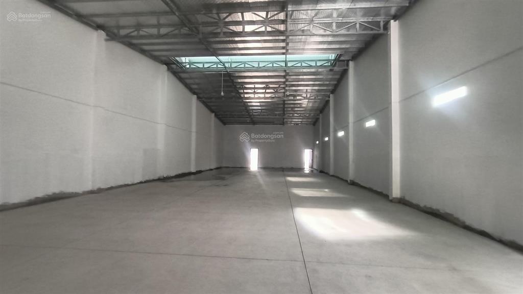 Cho thuê mặt bằng kho xưởng mặt tiền đường nguyễn văn quá, 700m2  22tr/th