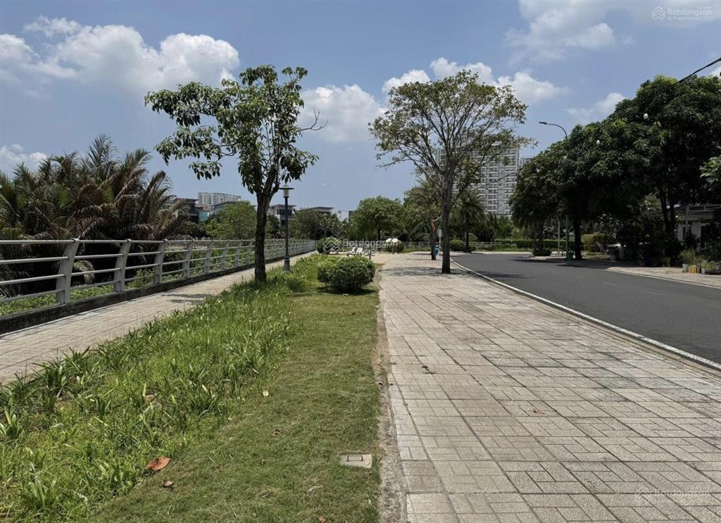 Bán bt cao cấp tại rio vista, 29,5 tỷ, 194m2, view đẹp, giá ưu đãi
