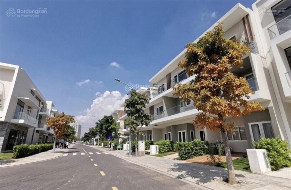 Chủ bán nhanh nhà mặt tiền lớn kdc an ninh tuyệt đối  bảo vệ cơ động 24/7