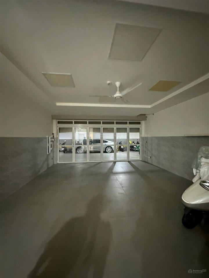 Nhà phố sala mặt tiền đường b2  5 tầng hoàn thiện đẹp giá 110 triệu