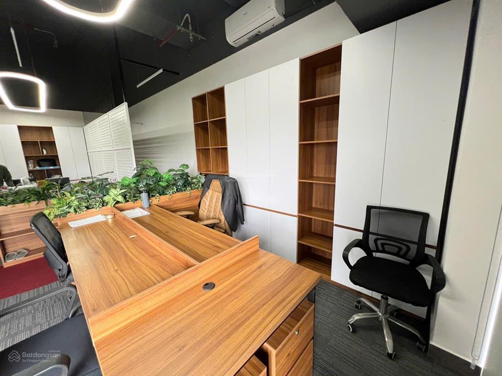 Shophouse sarina, 3 tầng, dtsd 230m2, giá 110 triệu/tháng hoàn thiện đẹp