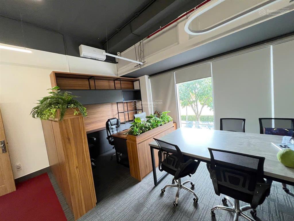 Shophouse sarina, 3 tầng, dtsd 230m2, giá 110 triệu/tháng hoàn thiện đẹp