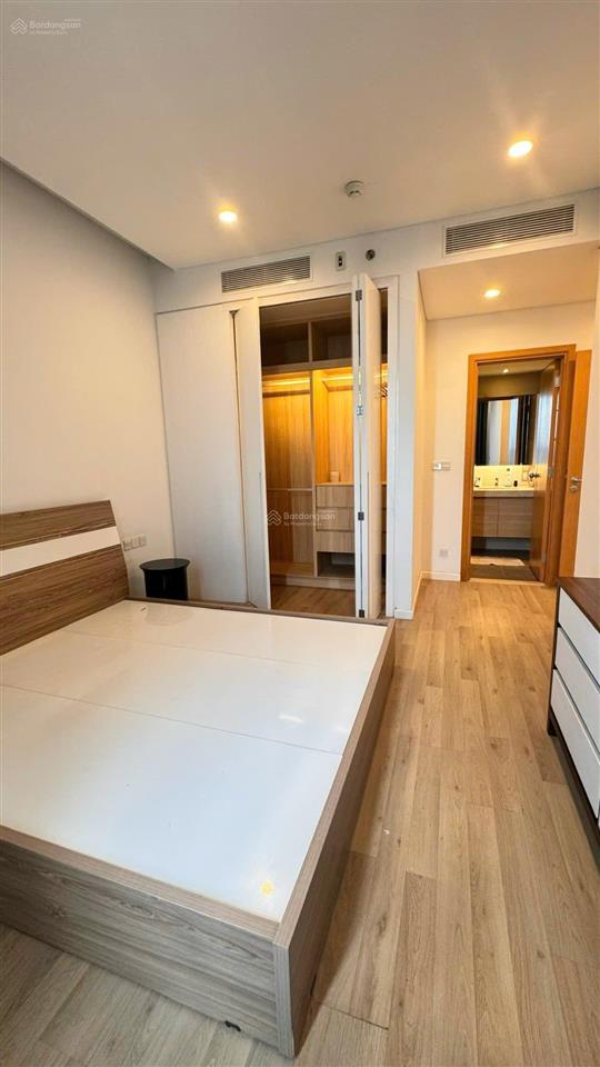 Hot! cho thuê 2pn sarimi sala giá 26 triệu/tháng view công viên