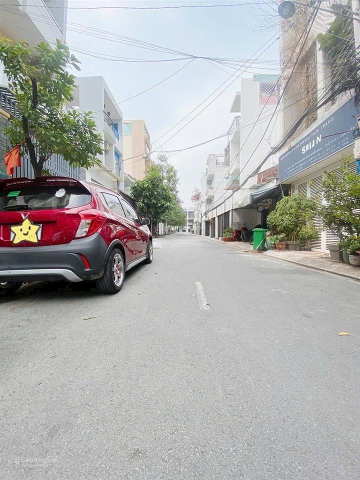 Hẻm 8m thông  trần văn ơn  tsn  tân phú  68m2  4tầng  10tỷ5,tl