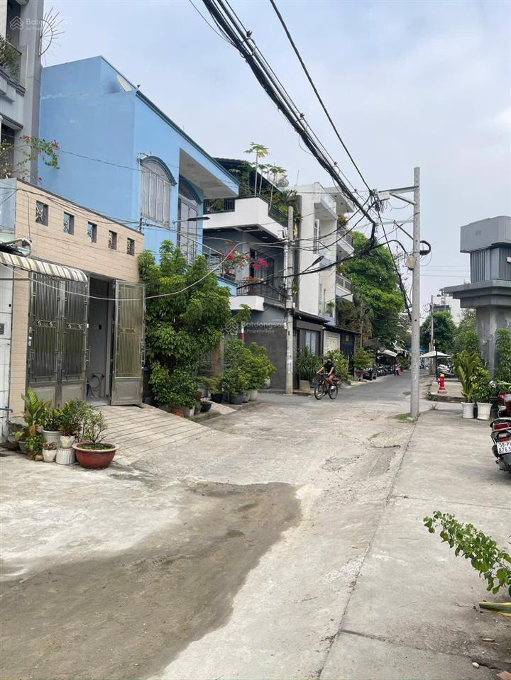 Hẻm xe tải thông  nguyễn sơn  tân phú  100m2  2tầng  11tỷ5.tl