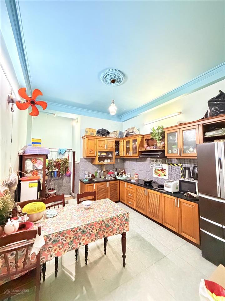 Mặt tiền cách mạng  tân thành  tân phú 61m2  4tầng  9tỷ6..,,tl