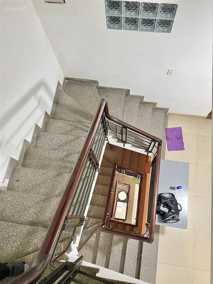 Hẻm xe tải thông diệp minh châu tân phú  68m2  5tầng  9tỷ9tl