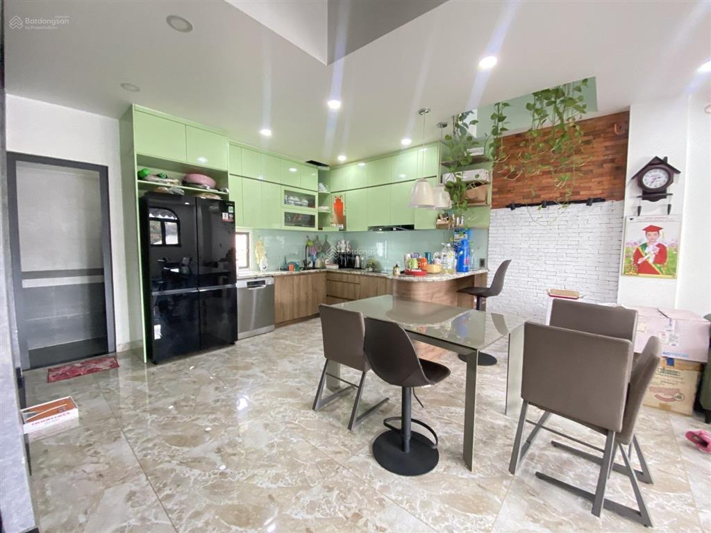 Nhà đẹp  sát mặt tiền kênh tân hoá  tân phú 65m2  4tầng  8tỷ9..tl