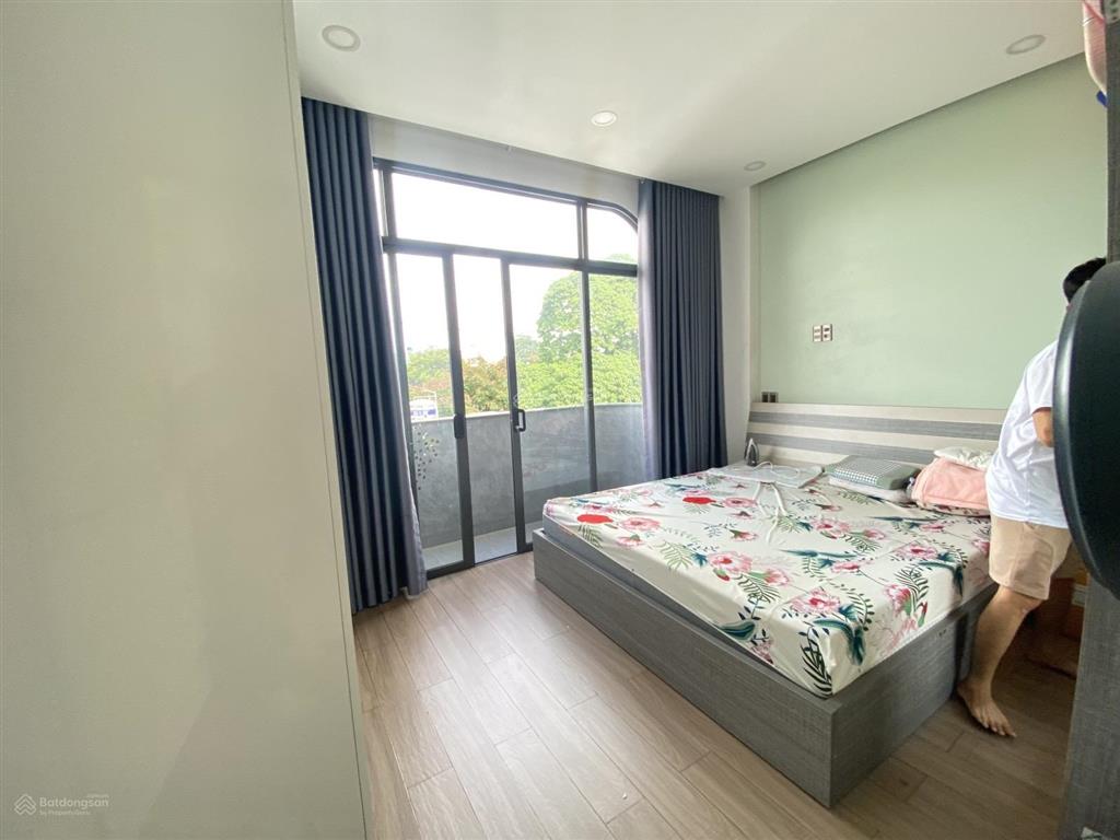 Nhà đẹp  sát mặt tiền kênh tân hoá  tân phú 65m2  4tầng  8tỷ9..tl