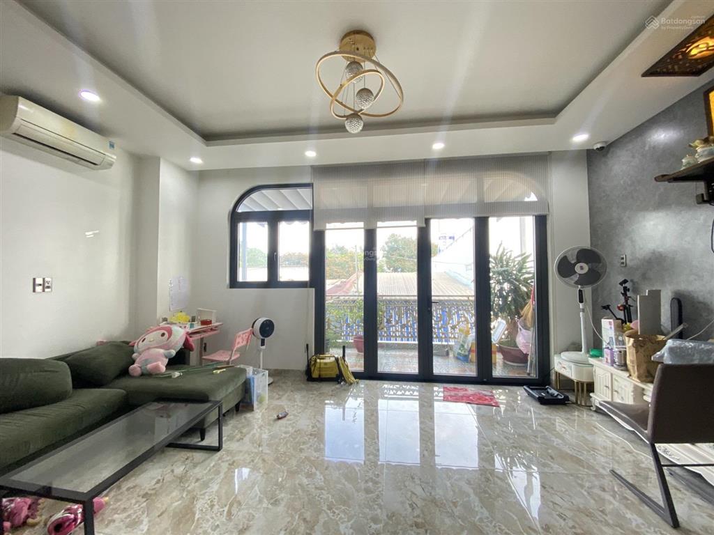 Nhà đẹp  sát mặt tiền kênh tân hoá  tân phú 65m2  4tầng  8tỷ9..tl