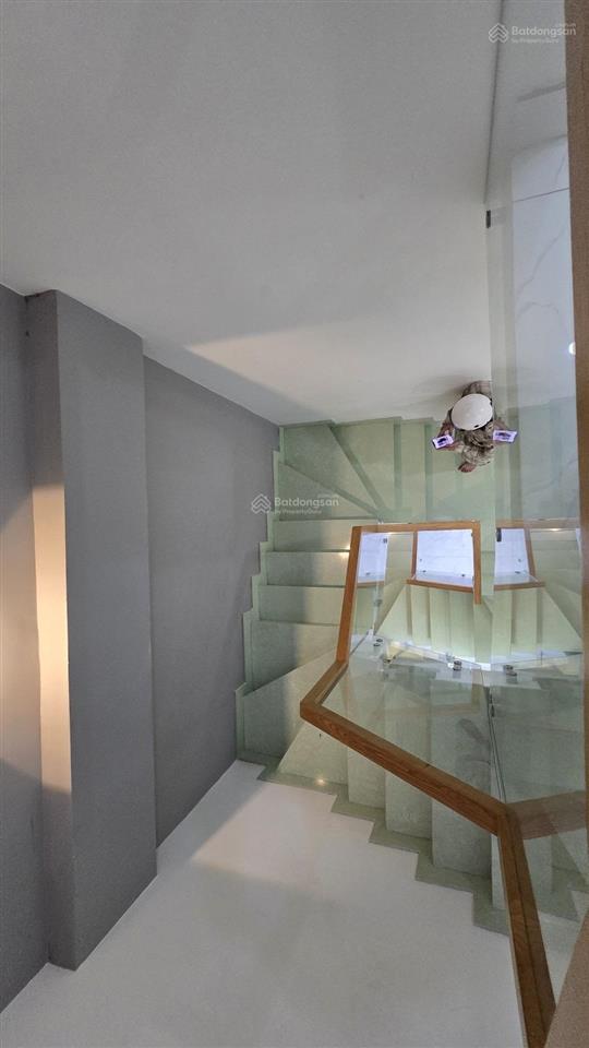 Nhà đẹp  nguyễn hữu tiến tân phú  57m2  3tầng  7tỷ5..tl