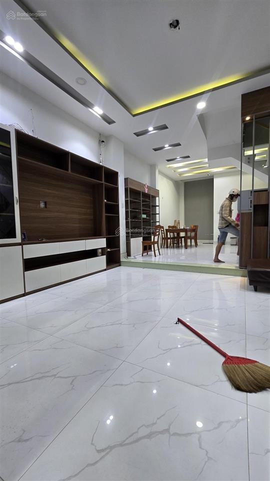 Nhà đẹp  nguyễn hữu tiến tân phú  57m2  3tầng  7tỷ5..tl
