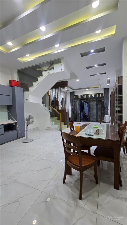 Nhà đẹp  nguyễn hữu tiến tân phú  57m2  3tầng  7tỷ5..tl