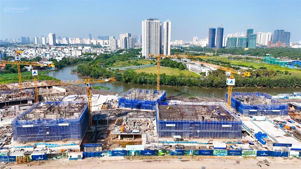 Suất nội bộ căn view sông tầng cao, giá 9.2 tỷ  dt 81m2, thanh toán 10% nhận nhà