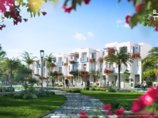 Bán gấp nhà phố 144m2 xẻ khe. giá 6,8 tỷ. view trước nhà là biển cam ranh, sau là công viên. có sổ