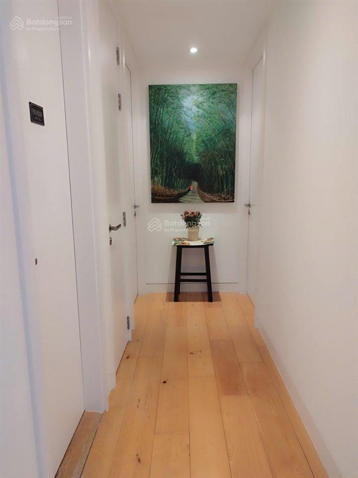 Bán gấp căn hộ đẹp cầu giấy 3pn 129m2 tại indochina plaza xuân thủy