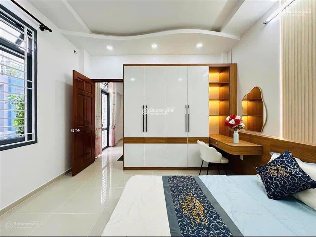 Nhà cao thắng, quận 10, giá chỉ 5 tỷ nhỉnh , ở hay kinh doanh đều phù hợp, hợp đồng thuê 32 triệu