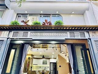 Sở hữu nhà trung tâm quận 1, đường hồ hảo hớn, giá chỉ 4 tỷ 730 triệu, ngay trường đại học văn lang