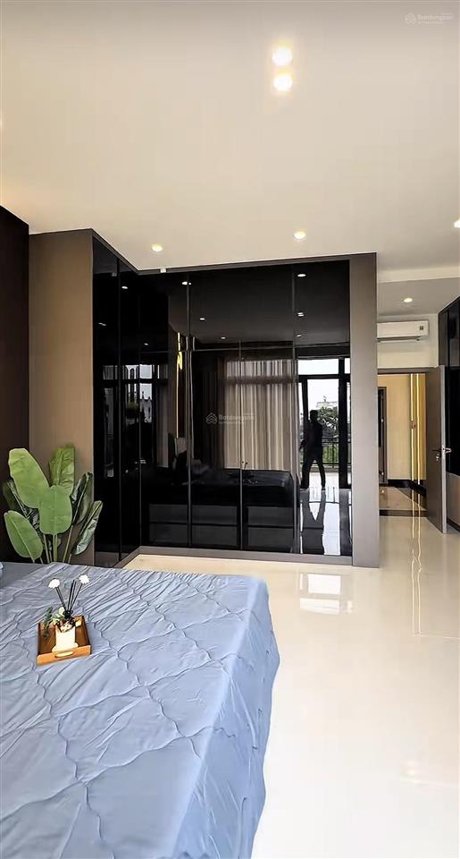 Chốt nhanh căn nhà nằm ngay lê thị hồng, gò vấp. dt khủng 125m2 mà giá chỉ 3.89 triệu, thuê 23tr/th