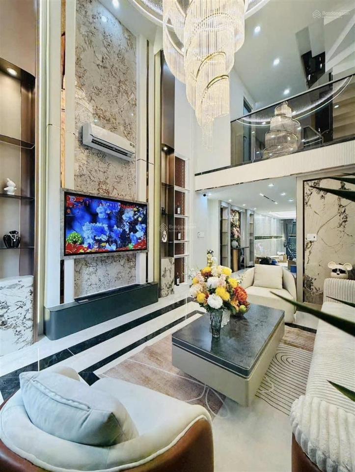 Chính chủ cần bán gấp căn nhà đường lê quang định, bình thạnh  giá 4,53 tỷ/ 72m2, dòng tiền 23 tr