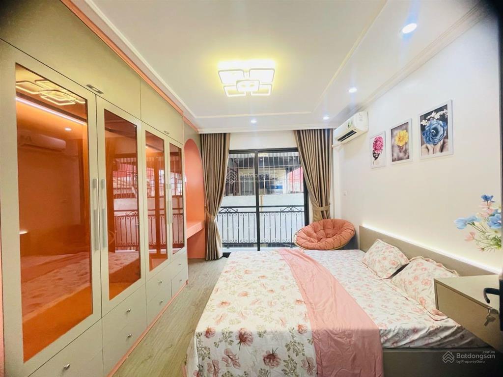 Bán nhà phố lĩnh nam, 31m2 x 5 tầng nội thất đầy đủ nhà đẹp về ở ngay 6,4 tỷ,  0961 579 ***