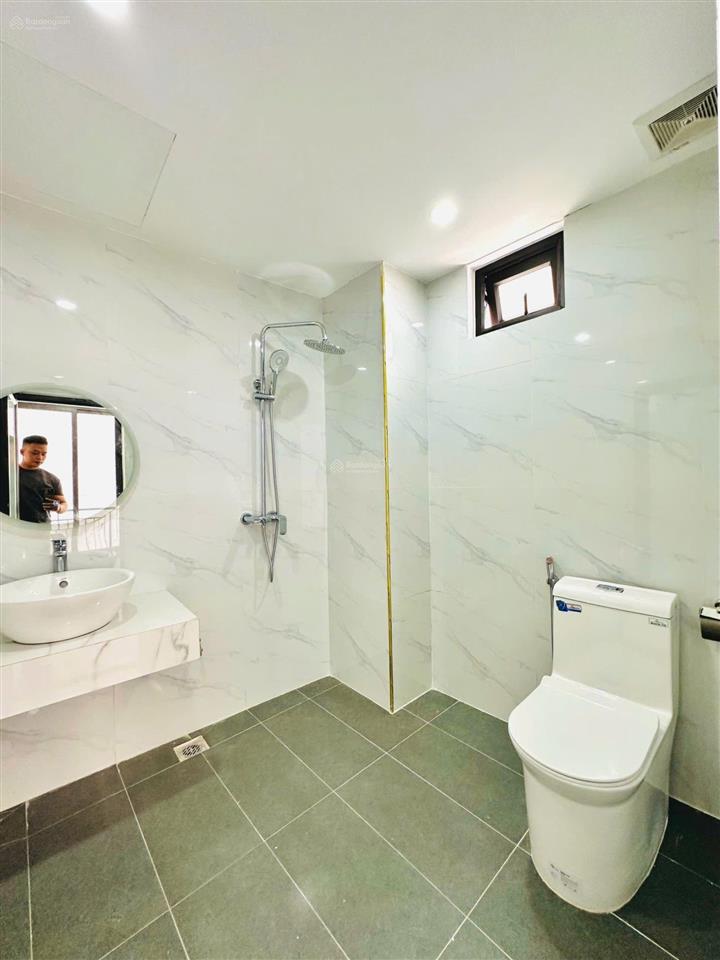 Bán nhà hàng xóm times city xây dựng riêng biệt 40m2 5,5t 6,8tỷ có bớt sổ đỏ riêng.  0961 579 ***