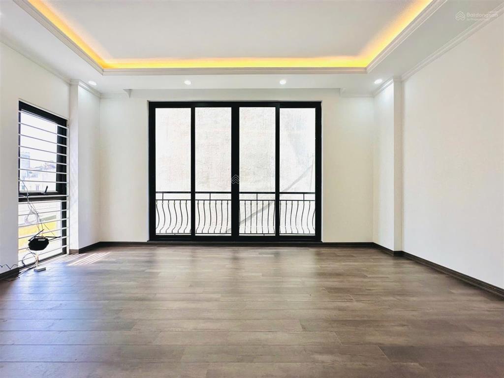 Bán nhà hàng xóm times city xây dựng riêng biệt 40m2 5,5t 6,8tỷ có bớt sổ đỏ riêng.  0961 579 ***