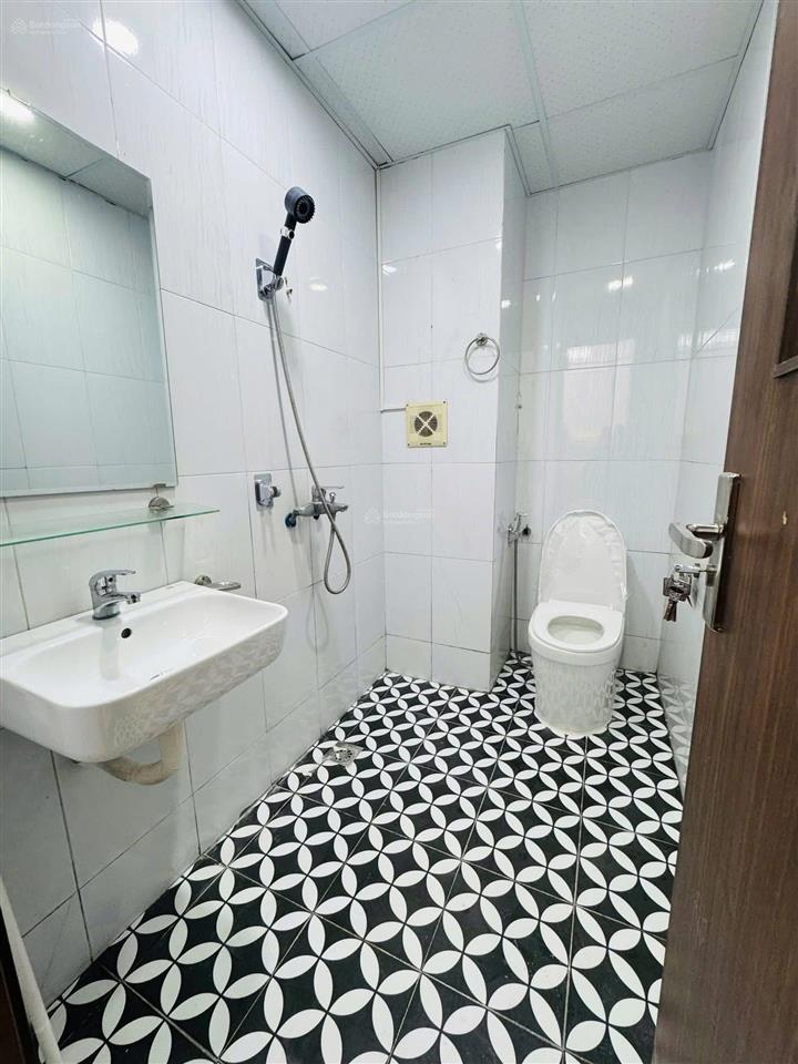 Bán căn hộ chung cư đồng tàu sổ đỏ chính chủ tầng 9 58m2 2 phòng ngủ 3,9 tỷ,  0961 579 ***