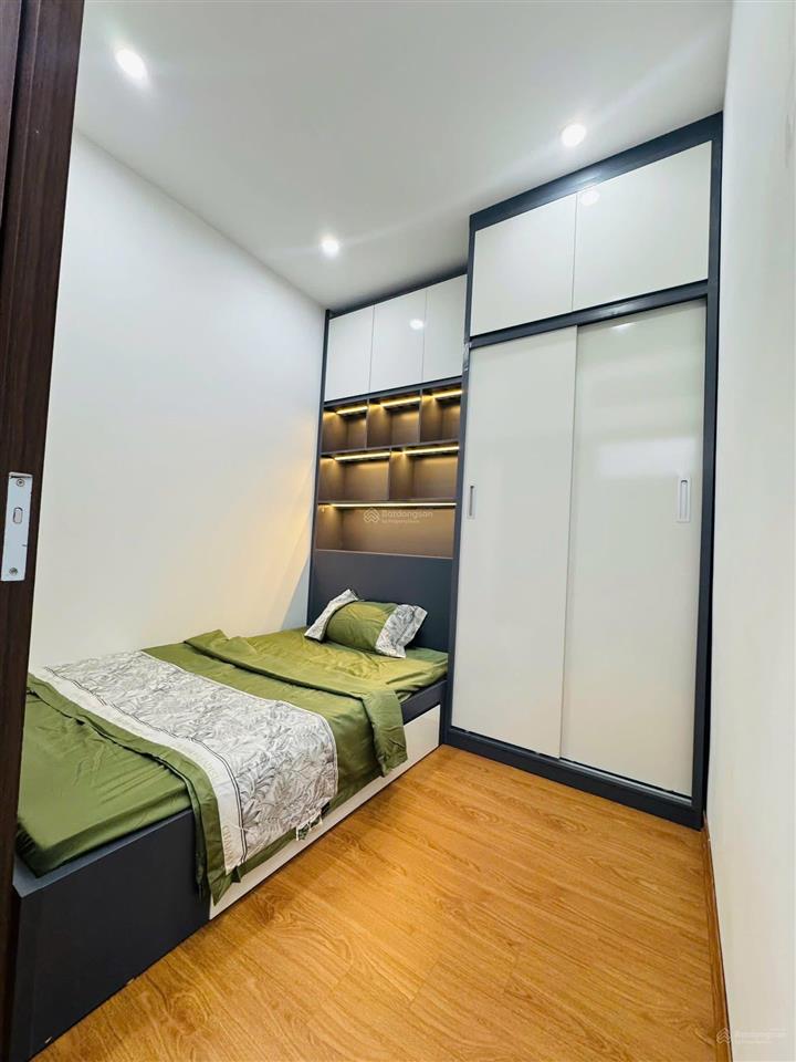 Bán căn hộ chung cư đồng tàu sổ đỏ chính chủ tầng 9 58m2 2 phòng ngủ 3,9 tỷ,  0961 579 ***