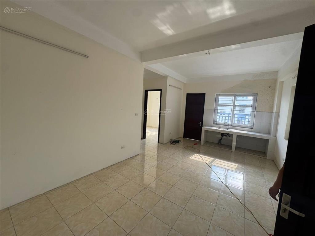 Chính chủ cần bán căn hộ đền lừ iii view mặt hồ lô góc tầng trung 60m 2 ngủ  0961 579 ***