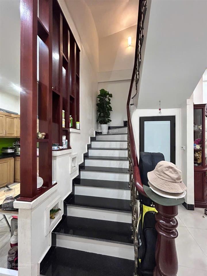 Bán nhà mặt ngõ 281 trương định ngõ thông ô tô kinh doanh 55m 5 tầng 11,6 tỷ  0961 579 ***