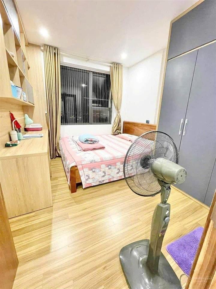 Bán căn hộ chung cư 2pn, 2wc, 70m2 tại khu đô thị đặng xá, gia lâm căn góc, giá 3,4 tỷ có bớt