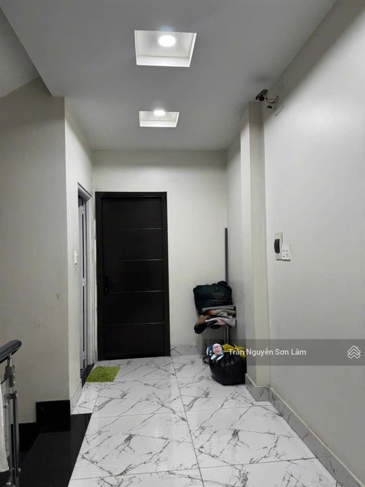 Bán nhà mặt tiền 105d trịnh quang nghị, gần chợ bình điền, 110m², 3 tầng, xe hơi trong nhà