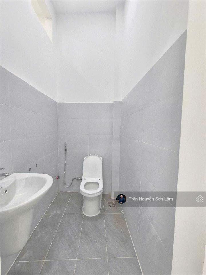 Bán nhà hẻm xe hơi 380 lê văn lương, ngang 5m, không ngập, 1 trệt 1 lầu, giá 4.8 tỷ
