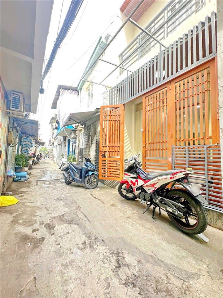 Bán nhà riêng tại 67 trần xuân soạn, 4,49 tỷ, 26 m2, đẹp, nhiều tiện ích