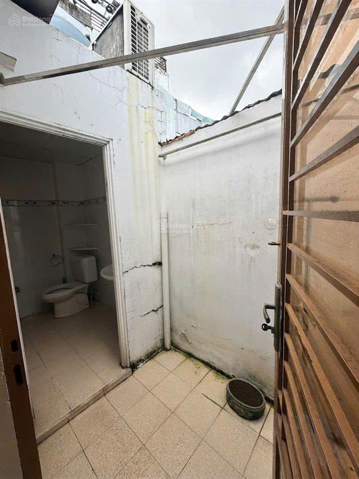 Bán nhà riêng hẻm 330 âu dương lân, 5,5 tỷ, 65,8m2, 3pn, 2wc, uy tín