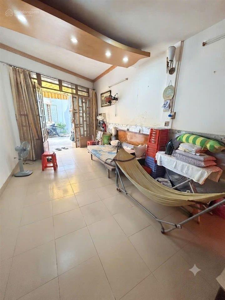 Bán nhà riêng hẻm 330 âu dương lân, 5,5 tỷ, 65,8m2, 3pn, 2wc, uy tín