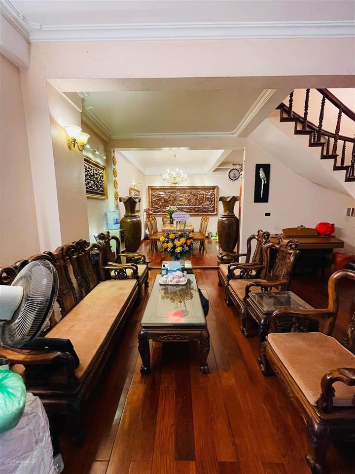 Bán nhà, phạm tuấn tài, cầu giấy 61m2, 16 tỷ, oto tránh, thang máy chờ 450kg, mặt tiền 16m.
