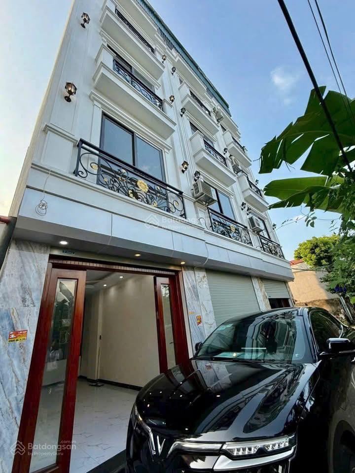 Bán nhà, gần 106 hoàng quốc việt, cầu giấy 48m2, hơn 11 tỷ, thang máy, 45 chỗ đón đầu ngõ
