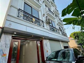 Bán nhà, gần 106 hoàng quốc việt, cầu giấy 48m2, hơn 11 tỷ, 2 thoáng, 6 ngủ, thang máy