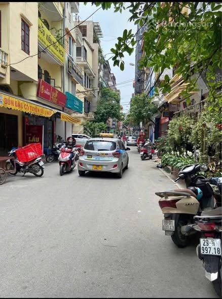 Bán nhà ngõ 68 cầu giấy, 62m2, nhỉnh 13tỷ, thang máy chờ 450 kg, mặt tiền 6m, hồ điều hòa, hiếm quá