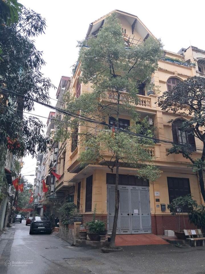 Bán nhà, phân lô nghĩa tân, tô hiệu, cầu giấy 56m2, 7 chỗ, hơn 15 tỷ, 45 chỗ đón ngay cạnh cửa