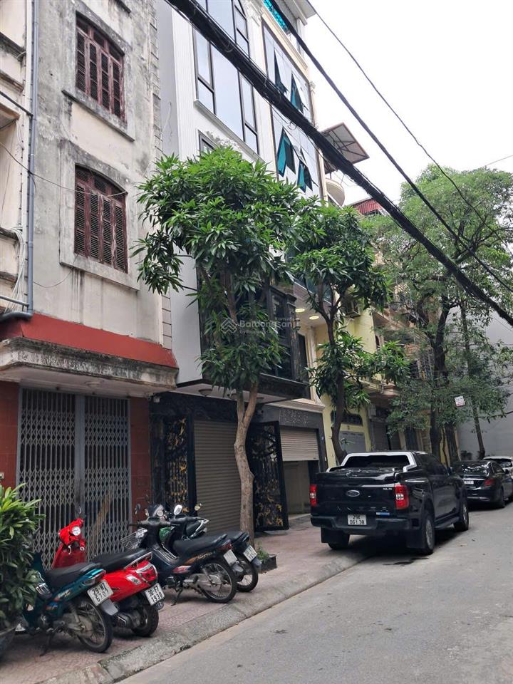 Bán nhà, nghĩa đô, hoàng quốc việt, cầu giấy 82m2, 24 chỗ, thang máy, 24 tỷ, 2 oto ngủ trong nhà