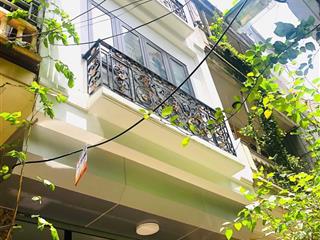 Chính kinh, 10m ra phố, mặt ngõ thẳng tắp, nhất vị trí, ngay royal city, 35m2*5t, 4.5m mặt tiền