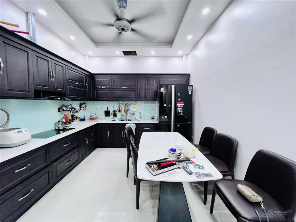 Bán nhà quan nhân, ngõ thông, 30m ra ô tô, gần phố, 35m2*4t full nội thất hàng chất