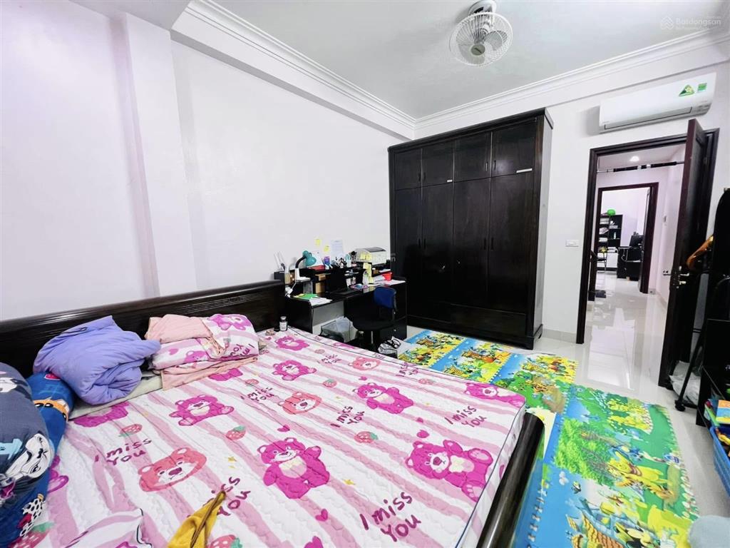 Bán nhà quan nhân, ngõ thông, 30m ra ô tô, gần phố, 35m2*4t full nội thất hàng chất