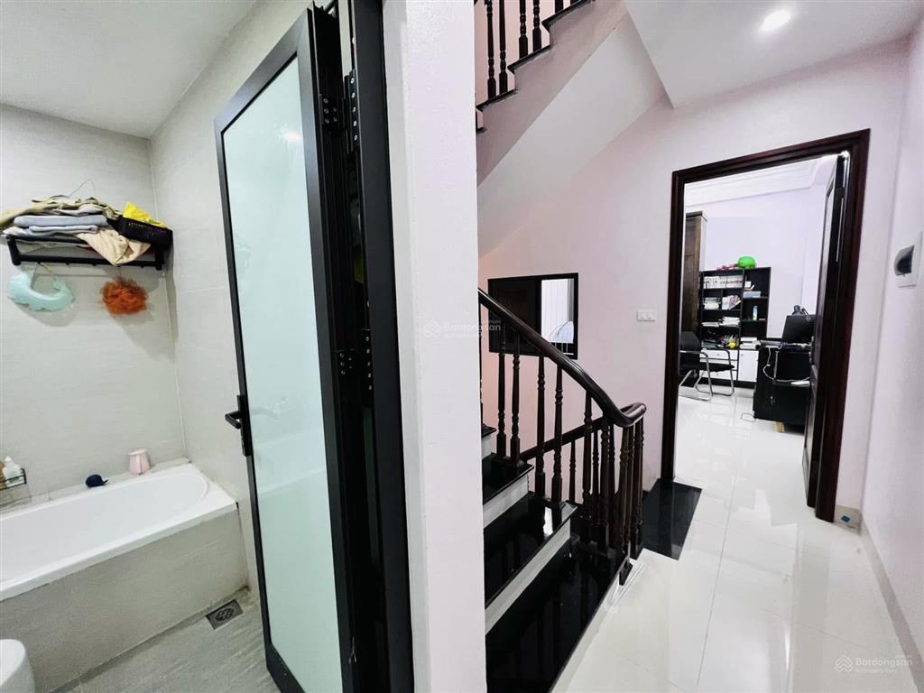 Bán nhà quan nhân, ngõ thông, 30m ra ô tô, gần phố, 35m2*4t full nội thất hàng chất