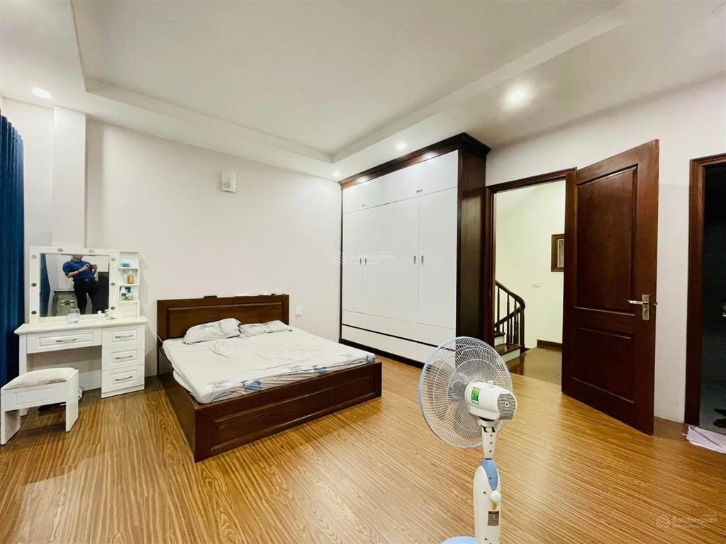 Bán nhà thượng đình, ngõ 3 mét, nhà mới 5 tầng thoáng sáng, mặt tiền rộng đẹp